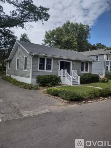 Main picture of 8408 Houston St
