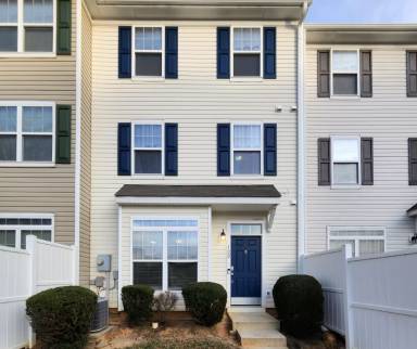 Main picture of Breezewood Condominiums