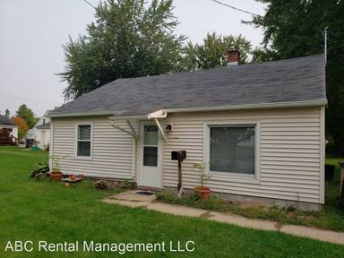 Main picture of 707 E Doege St