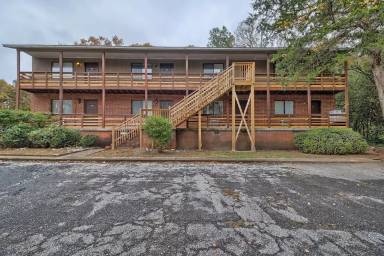 Main picture of 116 Creekside Dr