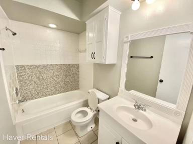Main picture of 14214 S Poplar Pl