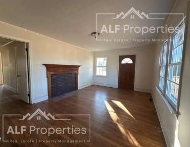 Main picture of 3060 Kelly Rd