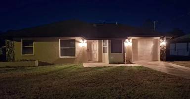 Main picture of 21144 SW Plantation St