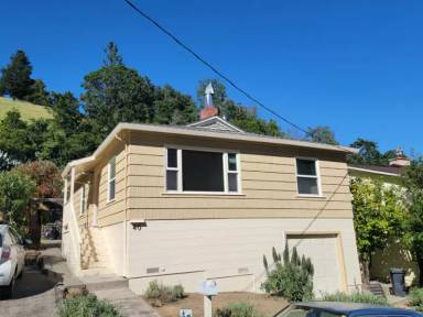 Main picture of 40 Rosemont Ave