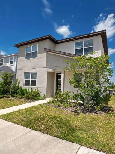 Main picture of 11777 Globe St