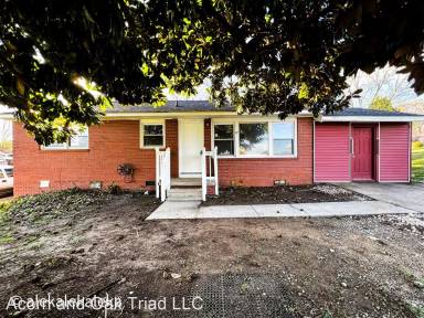 Main picture of 3007 N Ohenry Blvd