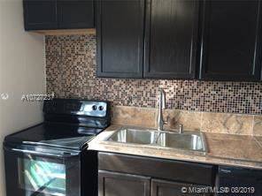 Main picture of 9015 NE 4th Avenue Rd