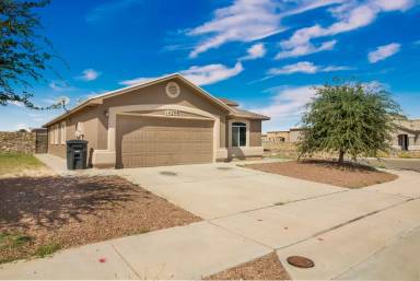 Main picture of 14294 Desert Point Dr