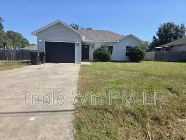 Main picture of 1613 Moon Rd