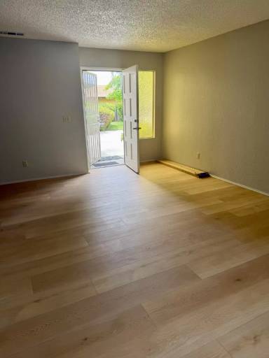 Main picture of 2207 Woodberry Ave