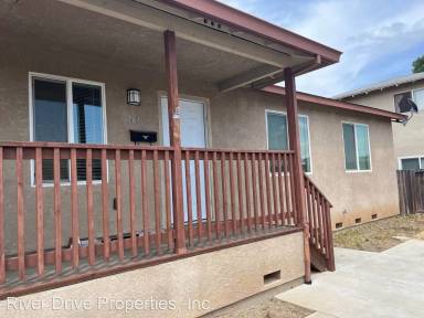 Main picture of 761 W Santa Fe Ave