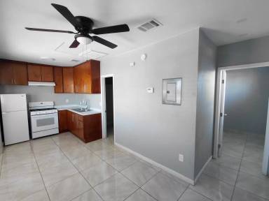 Main picture of 401 G Anaya Ave