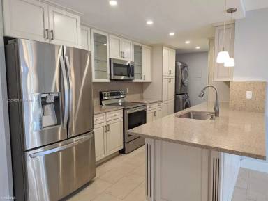 Main picture of 280 W Park Dr