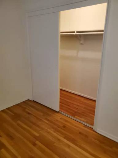 Main picture of 7150 W 85th St