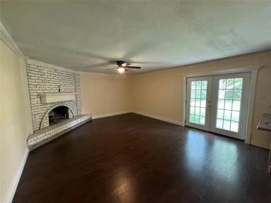 Main picture of 3507 Doolittle Dr