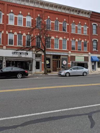 Main picture of 37 South Pleasant Street - D