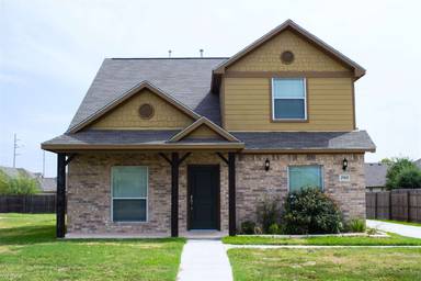 Main picture of 2503 Horse Shoe Dr