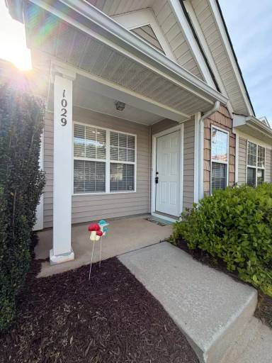 Main picture of 1029 Duncan Chase Ln