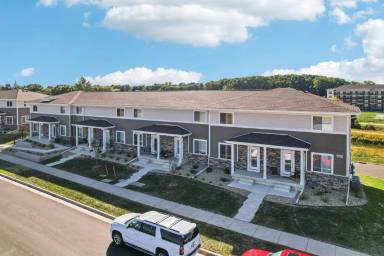 Main picture of The Townhomes At Hartung Fields