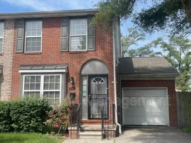 Main picture of Meyers Court Townhouses