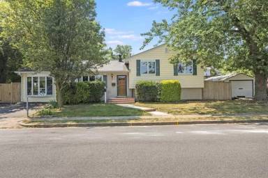 Main picture of 5912 3rd St S