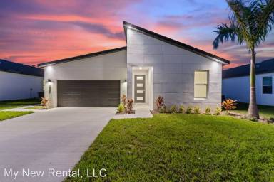 Main picture of 322 Royal Palm Way