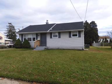Main picture of 126 Hillcrest Ave