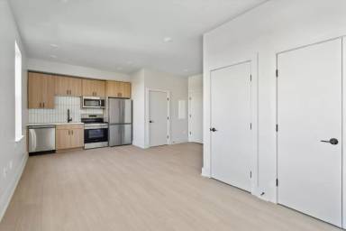 Main picture of 5521 Wayne Ave