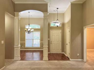 Main picture of 129 Glen Arbor Ln