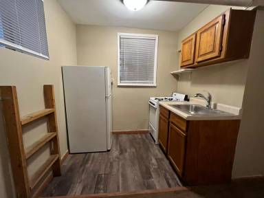 Main picture of 474 Herschel St