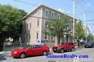 Main picture of 334 Wickenden St