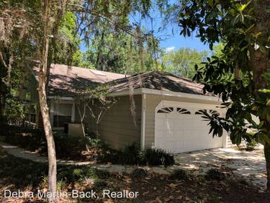 Main picture of 4924 SW 10th Ln
