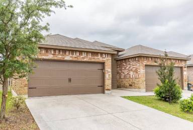 Main picture of 2610 Pahmeyer Rd