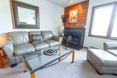 Main picture of 1170 Denali St