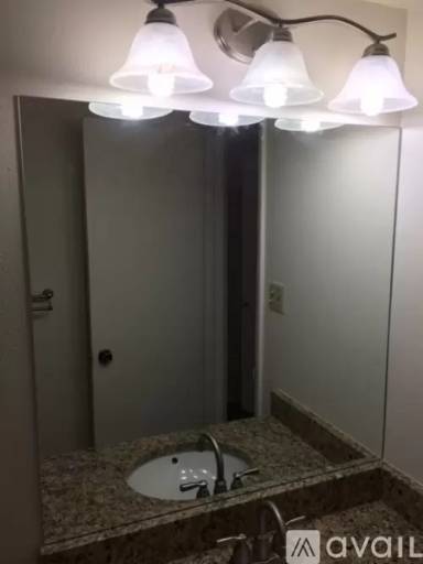 Main picture of 4340 N Chestnut St