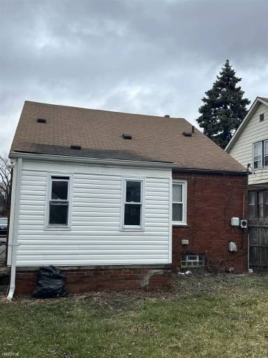 Main picture of 11470 Kenmoor St