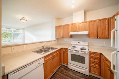 Main picture of Carkeek Park Place Apartments