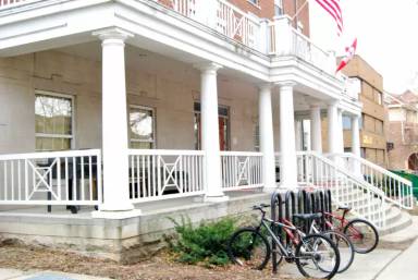 Main picture of 221 Langdon St