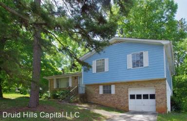 Main picture of 210 Creekwood Ln