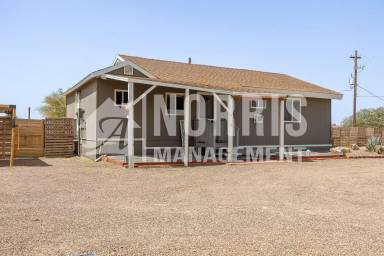 Main picture of 381 E Ghost Ranch Rd