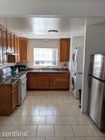 Main picture of 5535 Scoville St