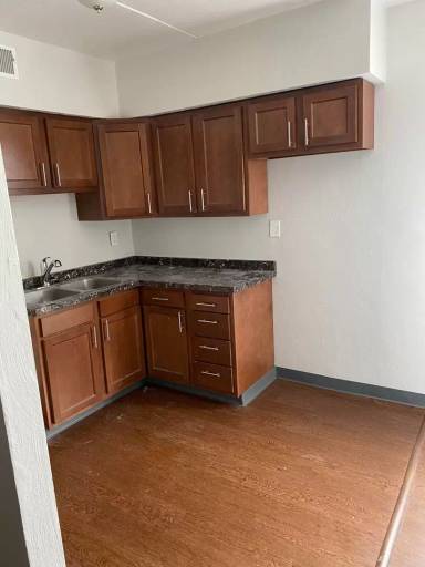 Main picture of 460 South Ave