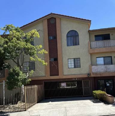 Main picture of 7138 Greeley St