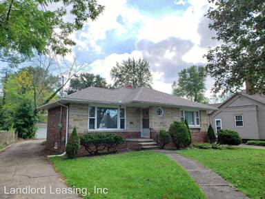 Main picture of 2850 E Erie Ave