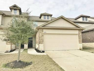 Main picture of Brenwood Circle Townhomes