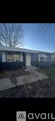 Main picture of 699 Perry Dr