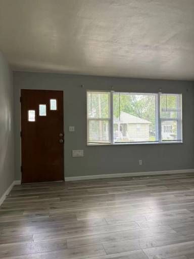 Main picture of 105 S 33rd St