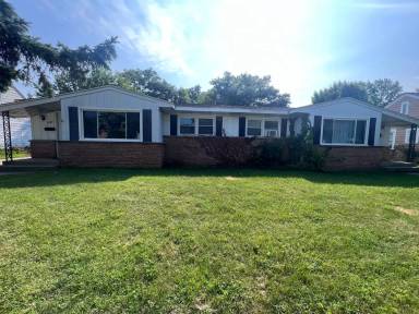 Main picture of 2068 Eastern Ave SE