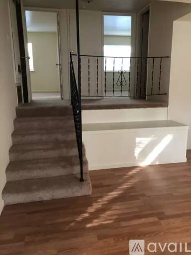 Main picture of 190 Evandale Ave