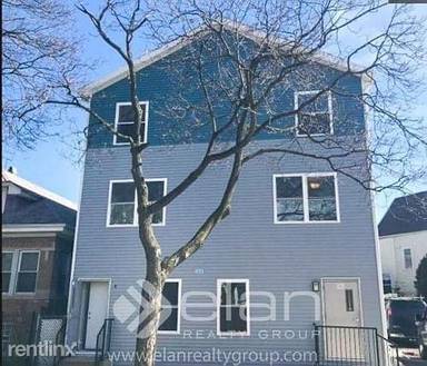 Main picture of 2902 N Lawndale Ave
